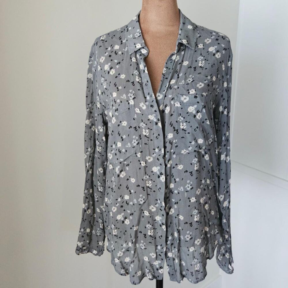 Cloth & Stone Anthropologie Grey Floral Rayon Button Down Shirt S
